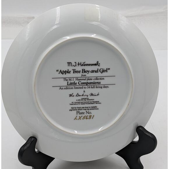 MJ Hummel Little Companions Plate Collection Set 2 Limited Edition Danbury Mint - Picture 5 of 7